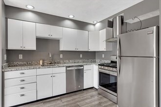 20 Camelot Dr in Worcester, MA - Building Photo - Building Photo