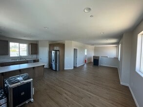 150 Dyer St in Orcutt, CA - Building Photo - Building Photo