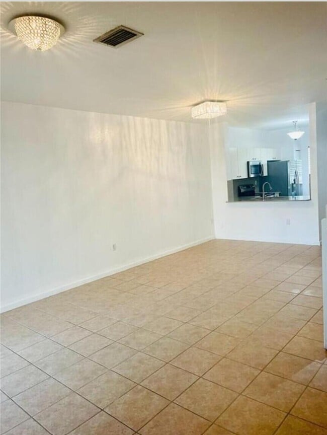 7919 Tuscany Ct, Unit 7919 in Tamarac, FL - Foto de edificio - Building Photo