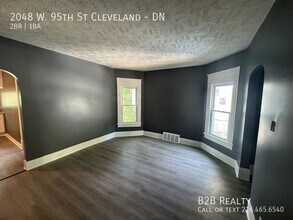 2048 W 95th St in Cleveland, OH - Building Photo - Building Photo