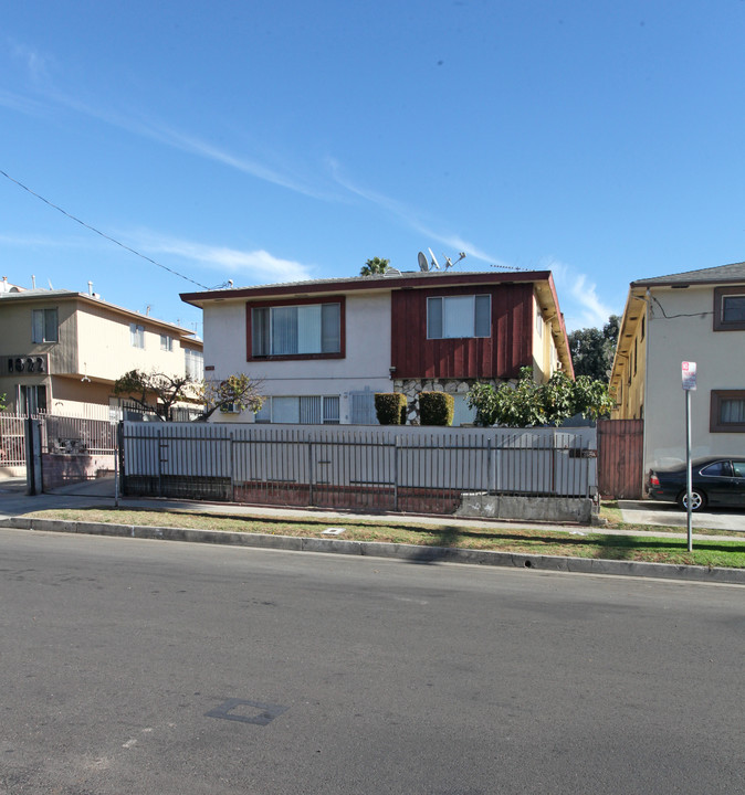 1818 Garfield Pl in Los Angeles, CA - Building Photo