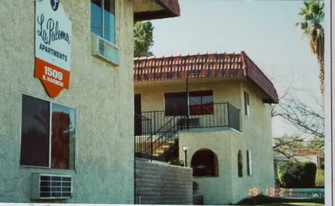 La Paloma Apartments