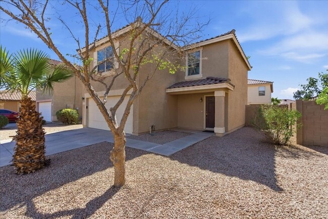 2413 E Hazeltine Way in Chandler, AZ - Building Photo - Building Photo