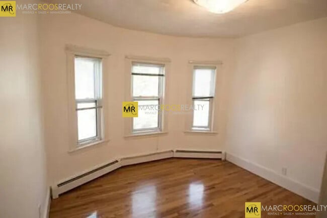 24 Hardwick St in Cambridge, MA - Foto de edificio - Building Photo