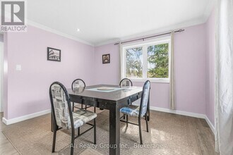 161 Herzberg Rd in Ottawa, ON - Building Photo - Building Photo