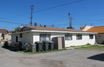 11100 Lower Azusa Rd in El Monte, CA - Building Photo - Building Photo