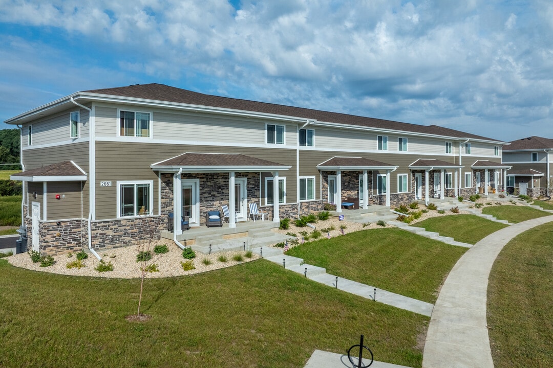 The Townhomes at Hartung Fields in Fitchburg, WI - Building Photo