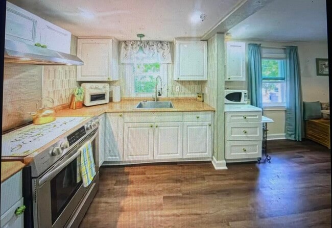 property at 336 SW 5th Ave