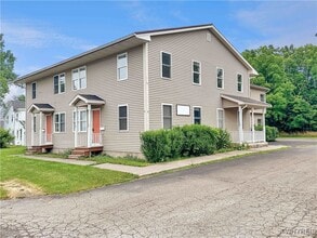 20 Orchard St in Geneseo, NY - Building Photo - Building Photo