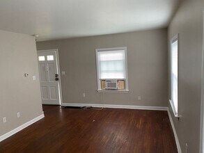 363 N Roosevelt Ave in Columbus, OH - Building Photo - Building Photo