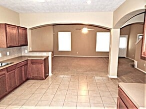 22211 Hesse Ct in Katy, TX - Building Photo - Building Photo