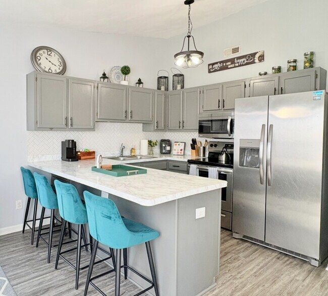 3443 Clover Meadows Dr, Unit Condo in Chesapeake, VA - Building Photo - Building Photo