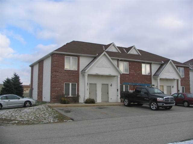 Bethel Townhomes in West Lafayette, IN - Building Photo