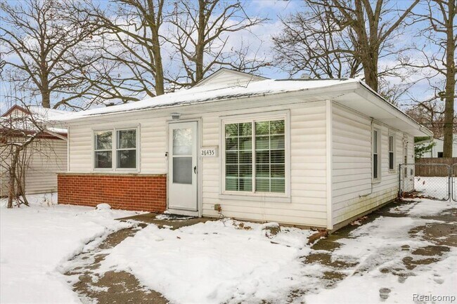 26435 Tawas St in Madison Heights, MI - Foto de edificio - Building Photo