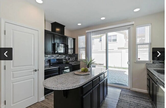 3221 Milton Jenson Way in Tracy, CA - Building Photo - Building Photo