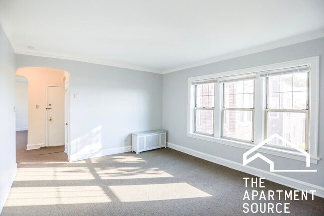 5642 N Kimball Ave in Chicago, IL - Building Photo - Building Photo