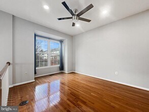 2473 Sugar Mill Way in Herndon, VA - Building Photo - Building Photo