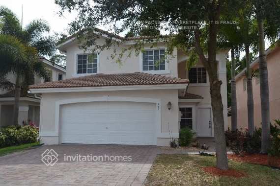 541 Alejandro Ln in Greenacres, FL - Foto de edificio