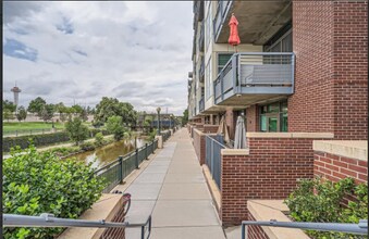 1401 Wewatta St, Unit 511 in Denver, CO - Foto de edificio - Building Photo