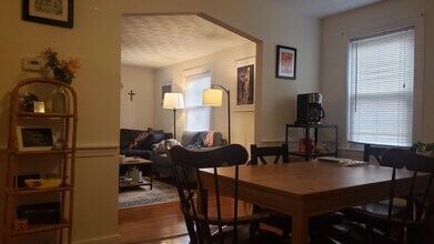 40 Hillcrest Cir in Watertown, MA - Building Photo - Building Photo