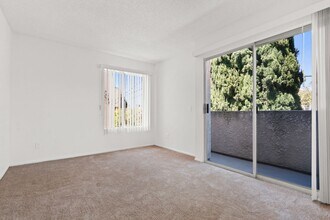 3685 Watseka Ave in Los Angeles, CA - Building Photo - Building Photo