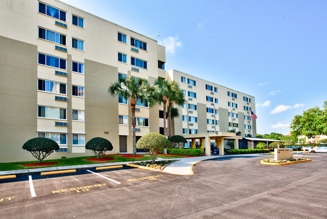 Lakeview Place in Lakeland, FL - Foto de edificio - Building Photo