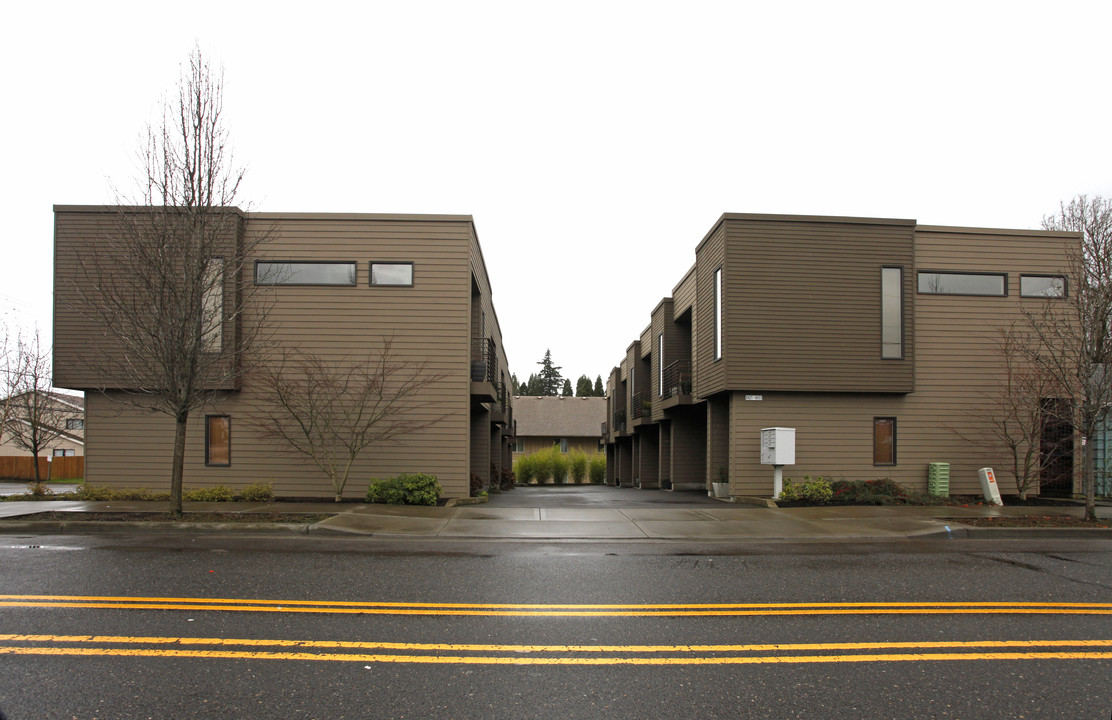 1901-1913 SW Spring Garden St in Portland, OR - Building Photo