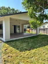 4155 Rio Poco Rd in Reno, NV - Building Photo - Building Photo