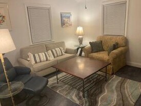 5561 Ashbourne Rd in Arbutus, MD - Building Photo