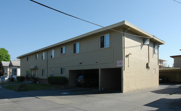 476 S 7th St in San Jose, CA - Foto de edificio - Building Photo