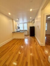 5 Brown Terrace in Boston, MA - Foto de edificio - Building Photo