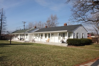 Gloria Street Apartments in Wayne, MI - Building Photo - Building Photo