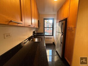 145 4th Ave in New York, NY - Building Photo - Building Photo