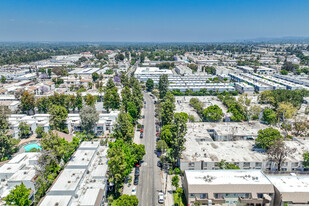 Parc Tarzana in Tarzana, CA - Foto de edificio - Building Photo