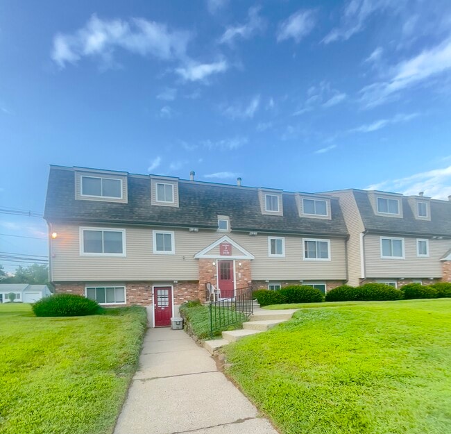 property at 38 Evergreene Rd