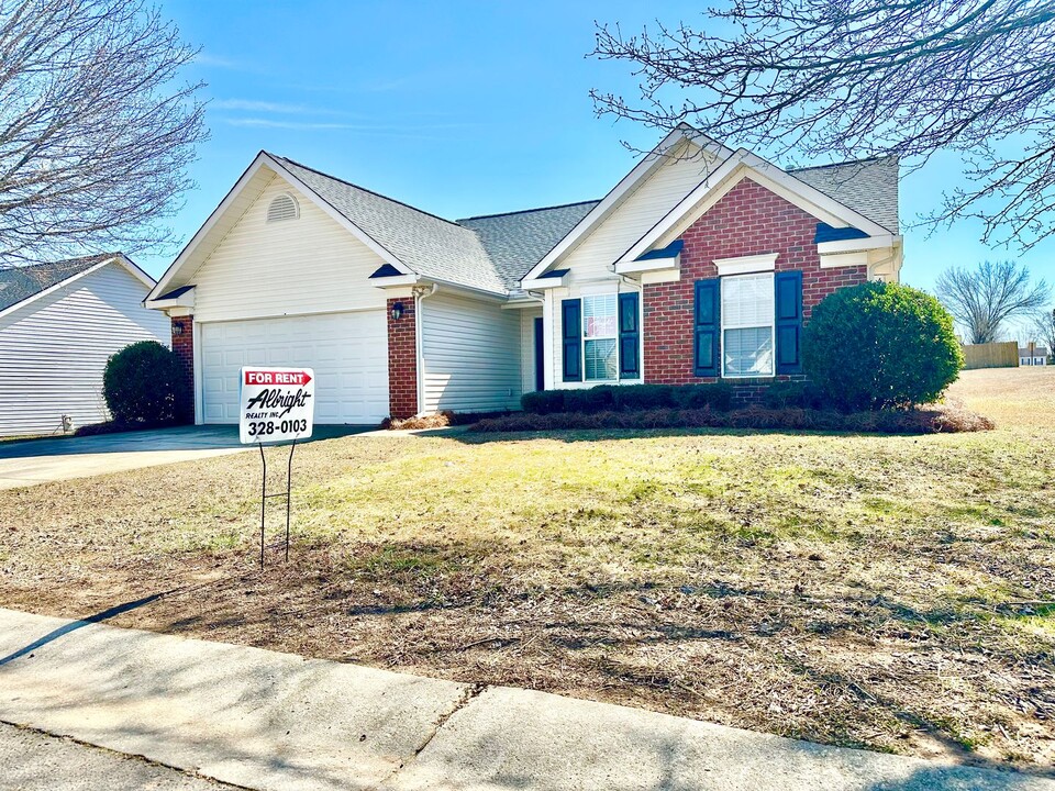 4699 English Trail in Rock Hill, SC - Building Photo