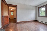 2914 Bayonne Ave photo'