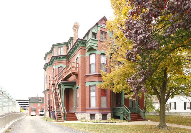 320 S Division St