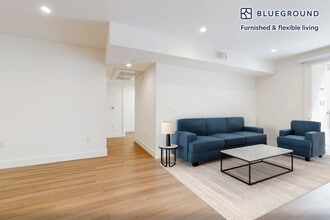 1265 Barry Ave, Unit SI ID6487A in Los Angeles, CA - Building Photo - Building Photo