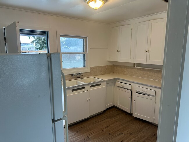 222 Trisha Ln, Unit # 1 in Oak Harbor, WA - Foto de edificio - Building Photo