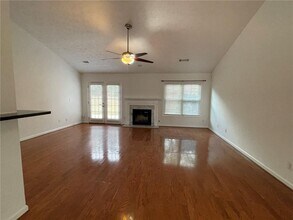 466 Canterbury Pl Dr in Suwanee, GA - Building Photo - Building Photo