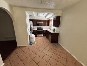 2304 Vineyard Dr in Arlington, TX - Building Photo - Building Photo