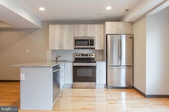 2541-43 Montrose St in Philadelphia, PA - Building Photo - Building Photo