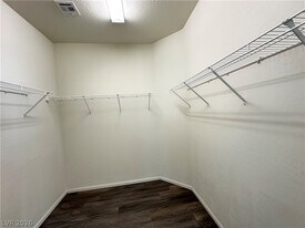 2503 Venarotta St in Henderson, NV - Building Photo