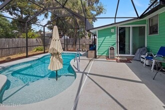 224 Taylor Ave in Daytona Beach, FL - Building Photo - Building Photo