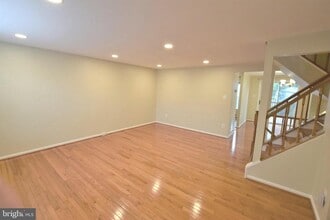 6605 Briarleigh Way in Alexandria, VA - Building Photo - Building Photo