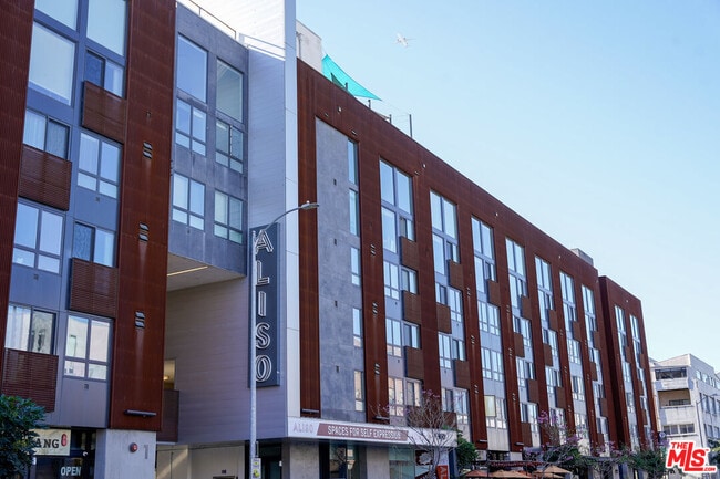 property at 950 E 3rd St