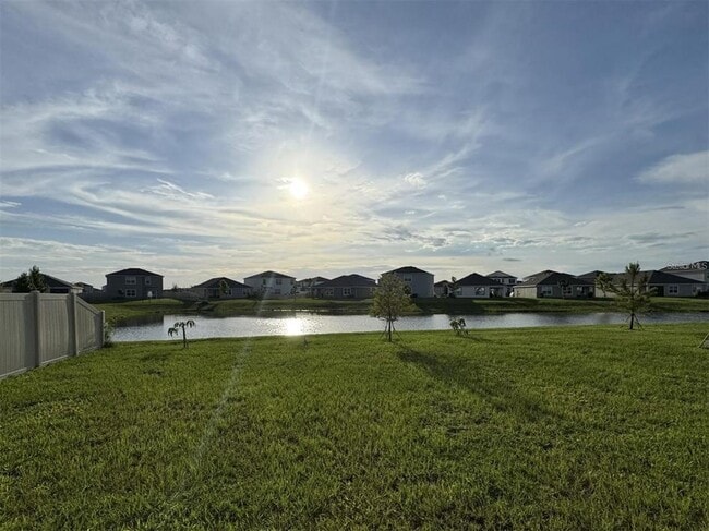 8215 Claw Glades Lp in Wesley Chapel, FL - Building Photo - Building Photo
