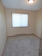 2604 4th Ave NE, Unit 5 in Rochester, MN - Building Photo - Building Photo