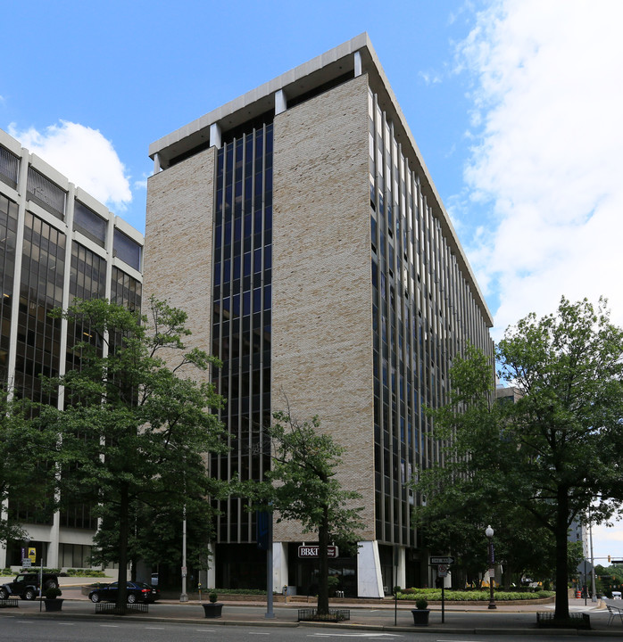 Rosslyn Gateway Apartments in Arlington, VA - Foto de edificio